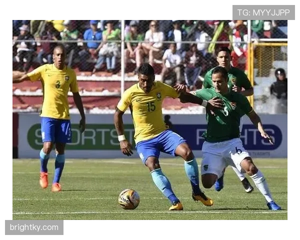 保利尼奥连续前插撕开防线，中场进攻角色显著强化