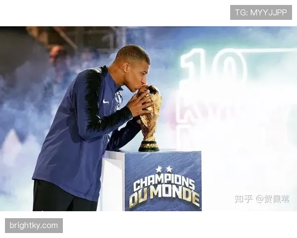 姆巴佩的职业选择是否背离了顶级球星的成长逻辑？